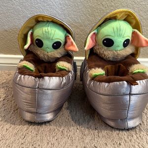 Gap kids slippers Grogu/Baby Yoda